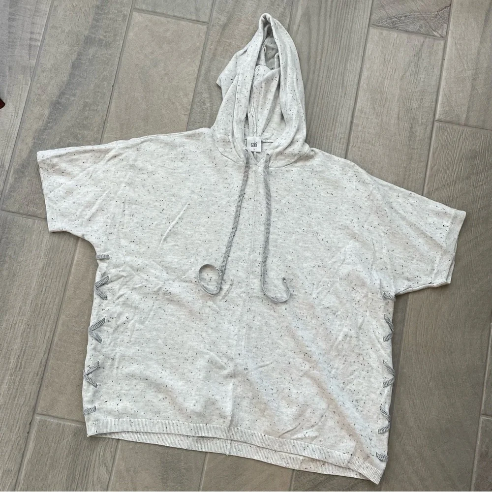 CAbi Short Sleeve Pull-Over Speckled Hoodie Sweater Style 3473 Size Small - Picture 9 of 11